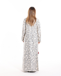 Matching sheila styled with the Marble Abaya, featuring the coordinated grey and ivory marble-inspired design from Esmeabaya Summer '26 Collection.